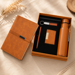 Signature Tan 5-Piece Executive Hamper